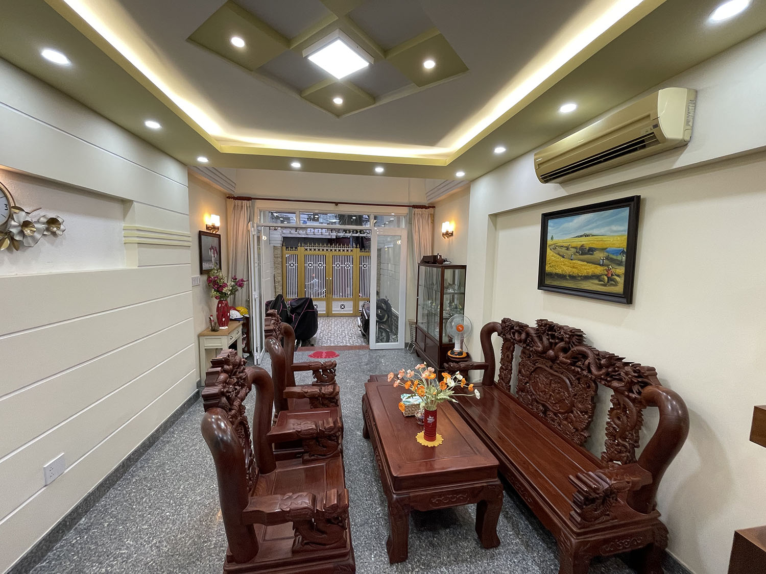 Bán nhà Ngô Thị Thu Minh, Quận Tân Bình NHÀ PHỐ VƯỜN tuyệt đẹp 3lầu (4mx24m) nở hậu hẻm ôtô khu VIP